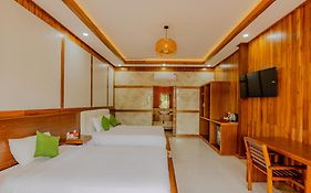 Rocks Beach Boutique